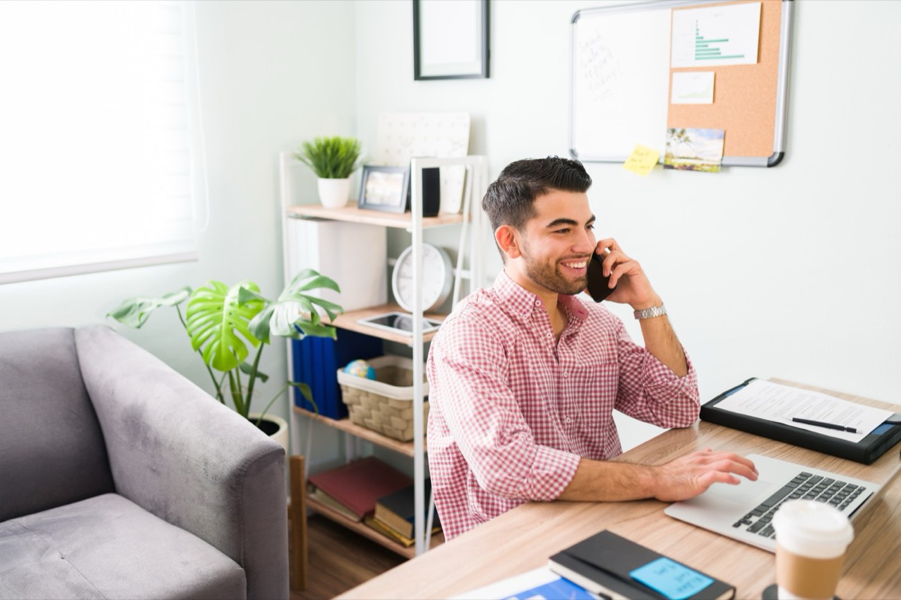 Outbound vs inbound sales strategy